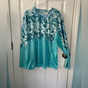 HUK Performance Fishing Attire Men’s XL shirt